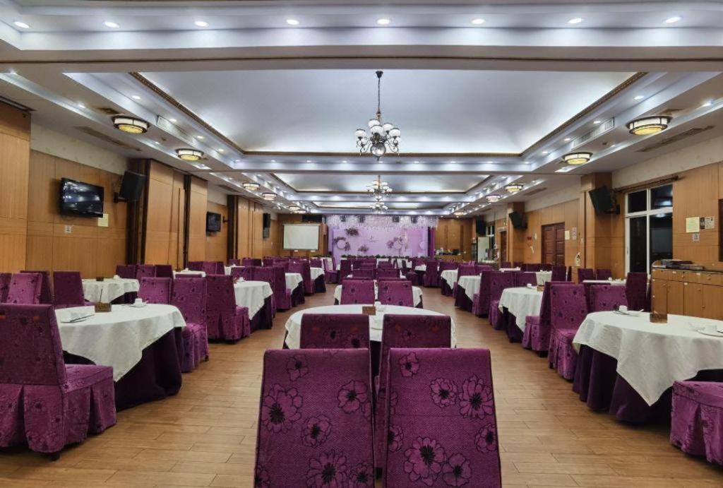 Royal Garden Hotel Гуанчжоу Екстер'єр фото